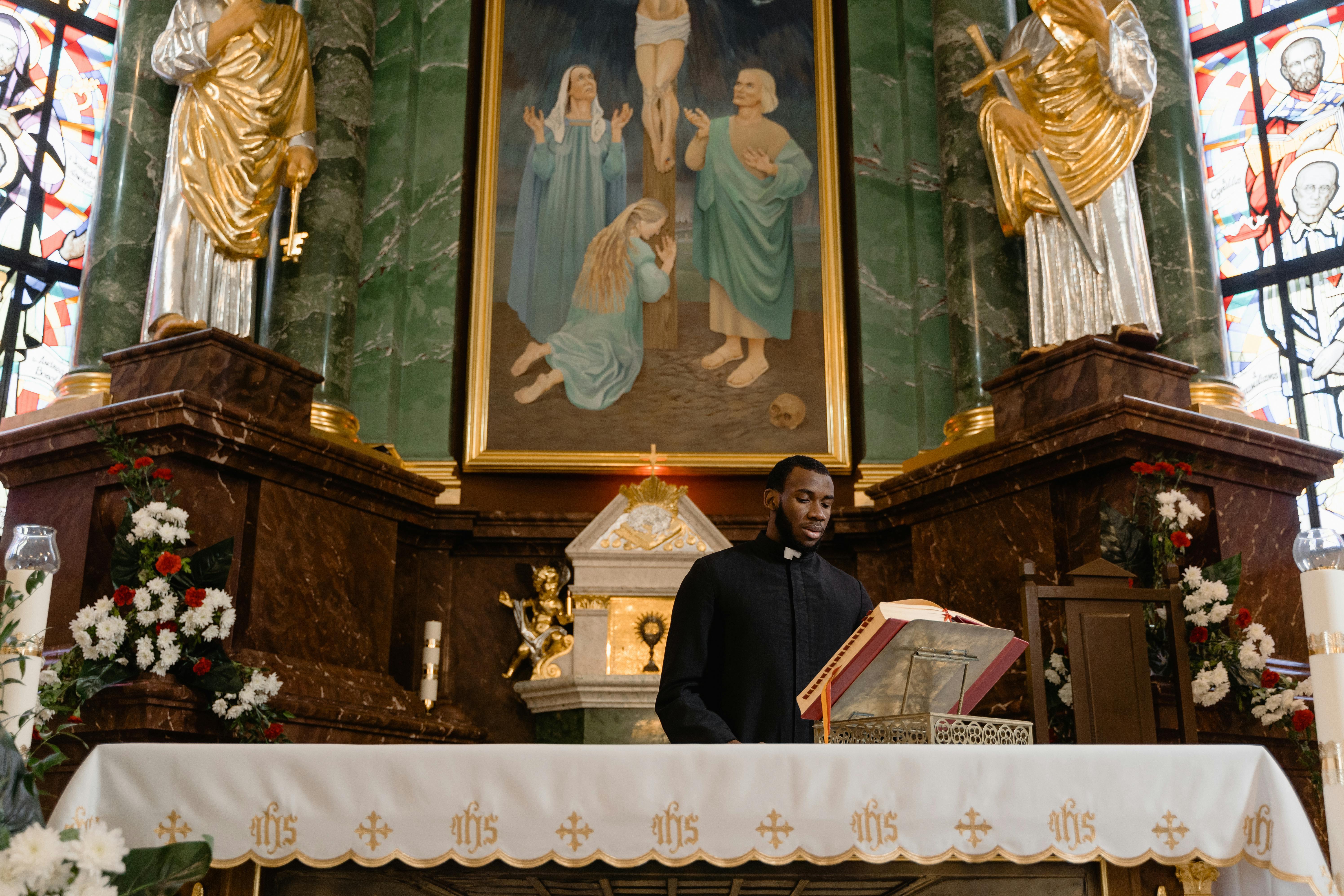 Youth Ministry in Crisis: How Parishes Are Winning Back Young Catholics