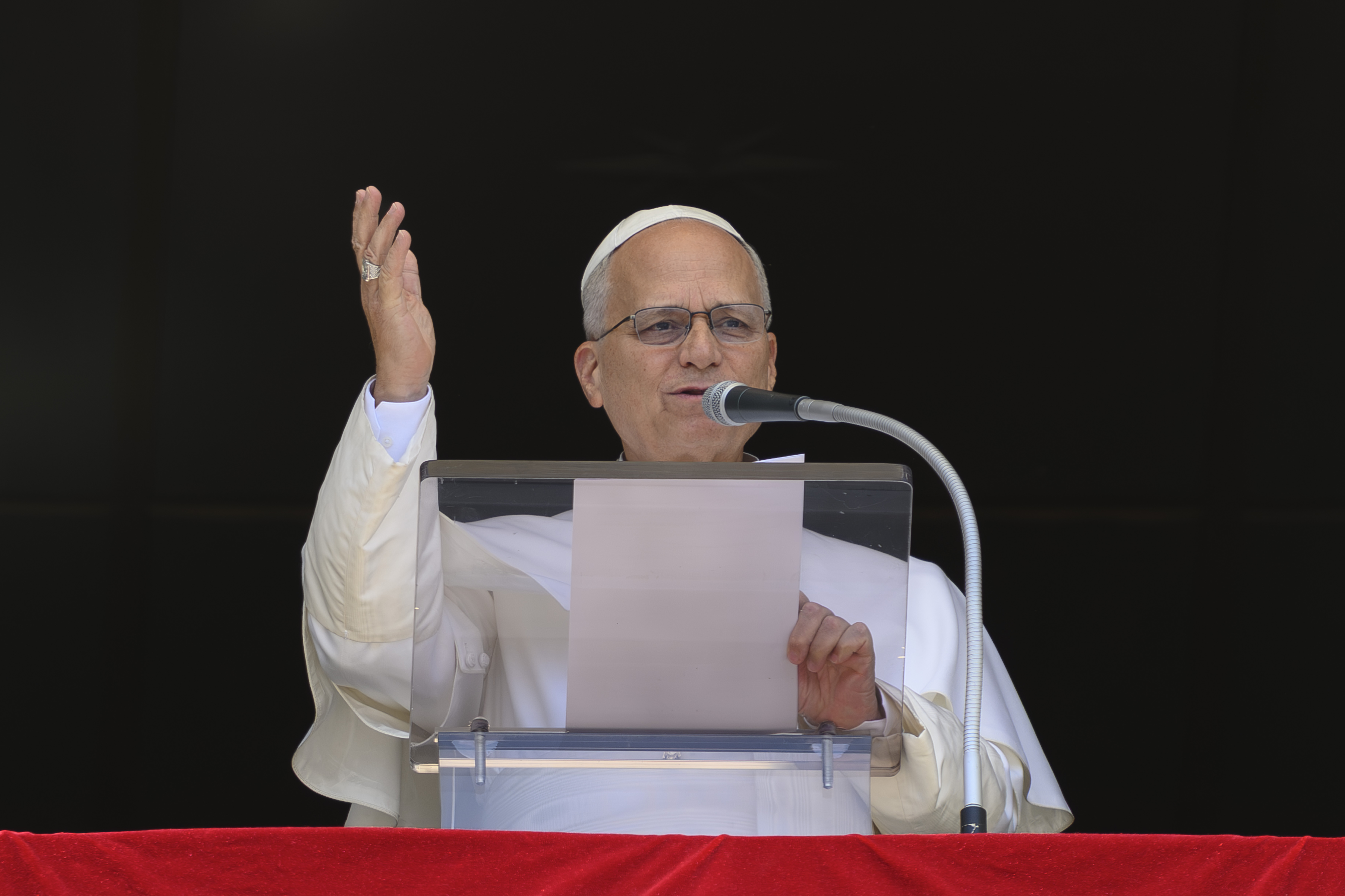 Pope Leo XIV remembers victims of Ebola and mining disaster in Central Africa